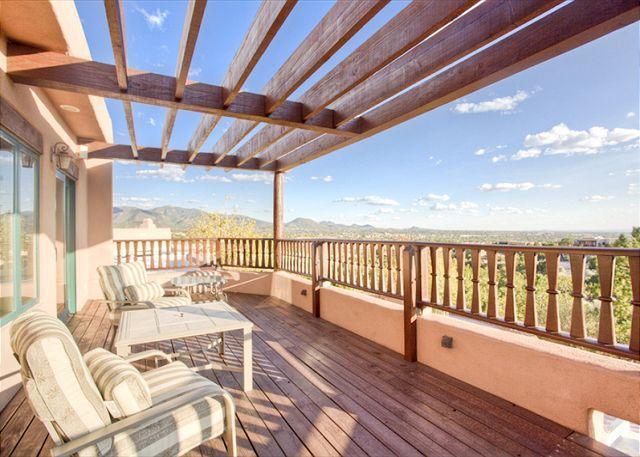 Dorthia Garden Retreat & Views Five-Bedroom Holiday Home Santa Fe Exterior photo