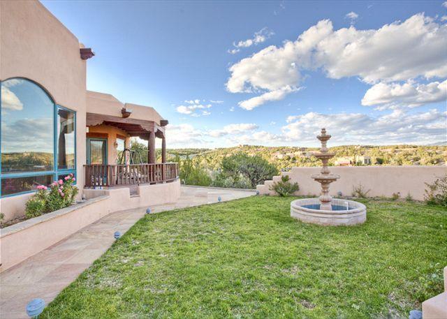 Dorthia Garden Retreat & Views Five-Bedroom Holiday Home Santa Fe Exterior photo